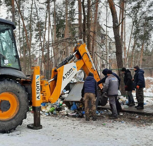 Місто Святогірськ продовжує повертатися до мирного життя після окупації, попри те, що тут продовжують…